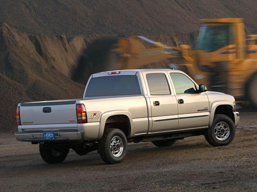  GMC Sierra Crew Cab 2002 года  (фото 7 из 9)